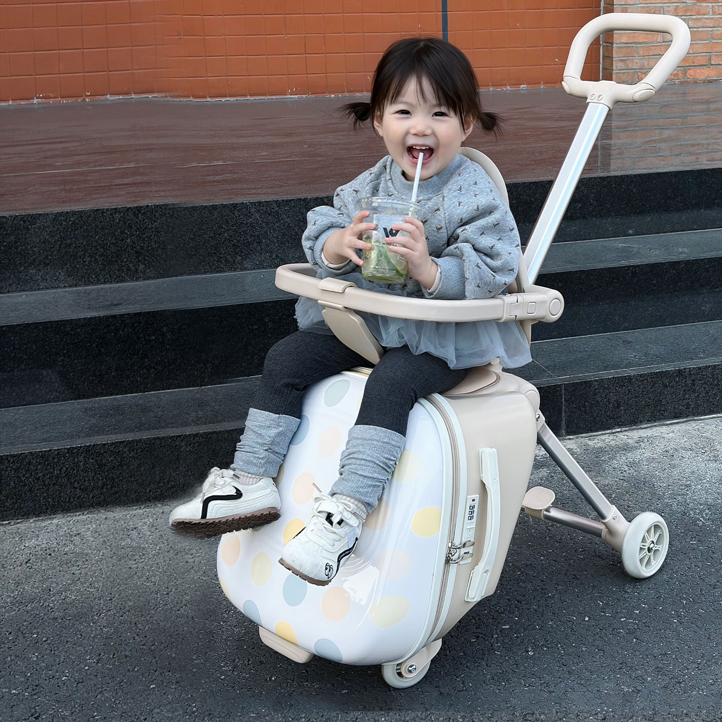 Bunnyfly Children Luggage Case - đánh giá và giá Baby Nursery Trolley